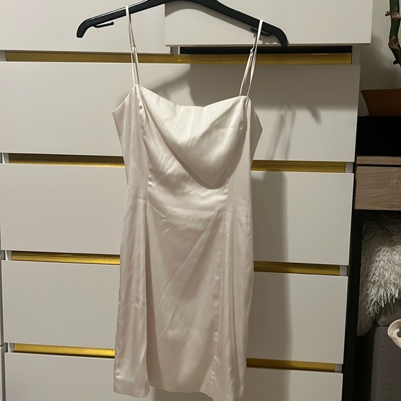 Aritzia Sunday Best White Mini Dress - Size 2 - Picture 2 of 5